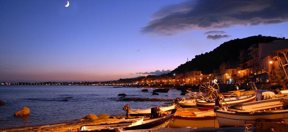 Bluesky Apartment - Third Floor Giardini-Naxos Exterior foto